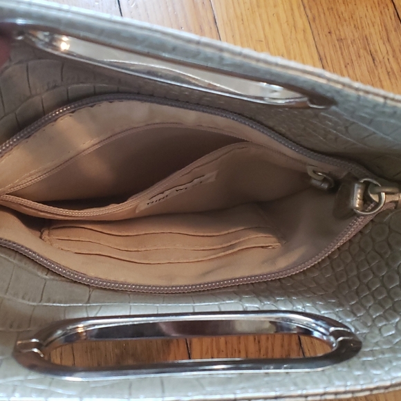 Handbag - Picture 4 of 5